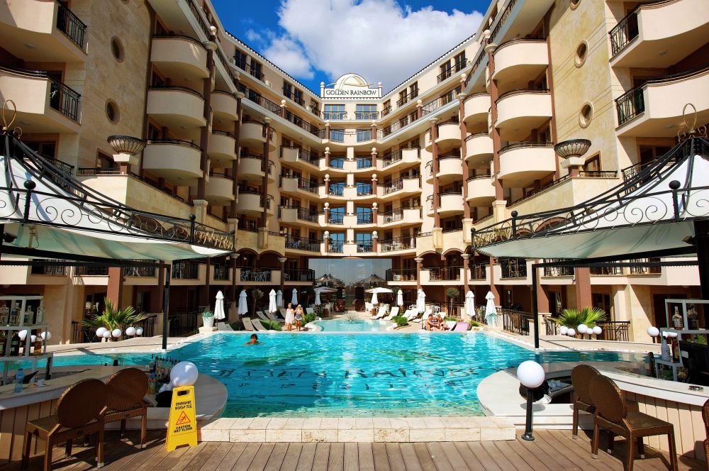 🌊 EXKLUZÍVNY 3-IZBOVÝ APARTMÁN V PRVEJ LÍNII: GOLDEN RAINBOW, SLNEČNÉ POBREŽIE! 🇧🇬